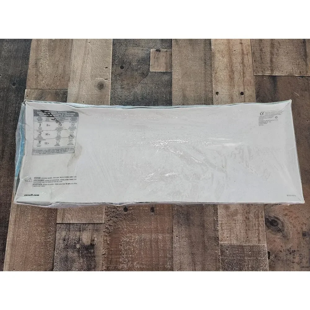 Revell RMS Titanic 1:570 Scale Model Kit Sealed Box Damaged NIB